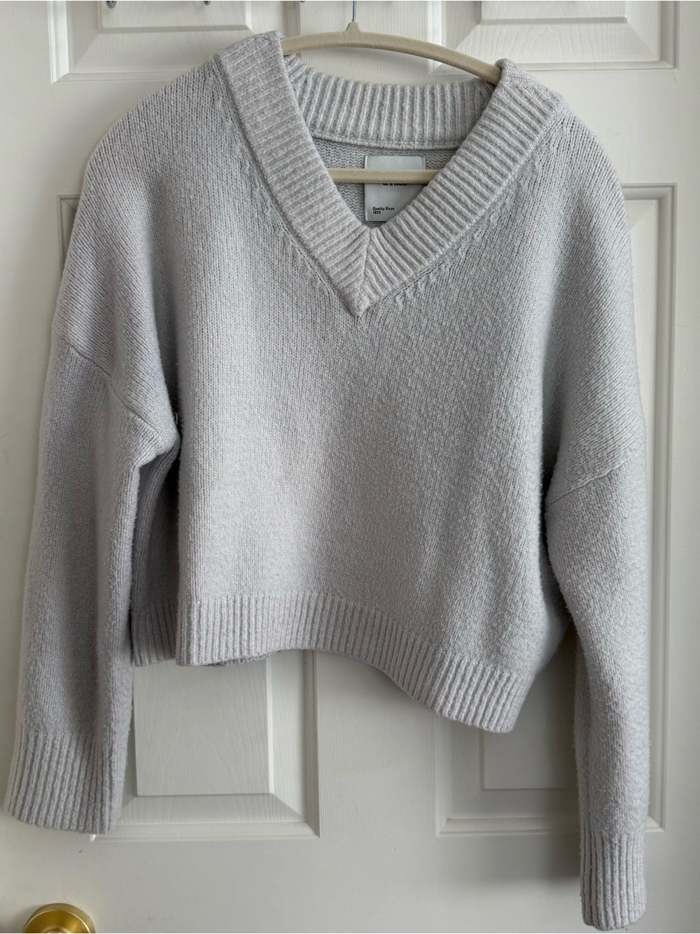 Abercrombie & Fitch Light White V-Neck Sweater - XS